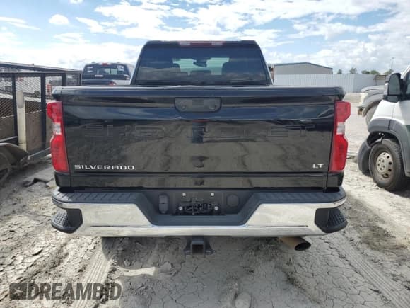 ✅ 2024 Chevrolet Silverado 2500HD LT • VIN: 1GC5YNE78RF135285 • Лот: 87077495. Опубликован ранее на Copart с пробегом 66 721 миль. Бесплатный доступ к архиву аукционных продаж из США и подробный отчёт об истории автомобиля на DreamBid. Изображение 6.