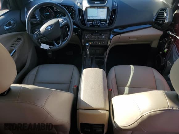 ✅ 2017 Ford Escape Titanium • VIN: 1FMCU0J96HUA02527 • Лот: 92079045. Опубликован ранее на Copart с пробегом 41 858 миль. Бесплатный доступ к архиву аукционных продаж из США и подробный отчёт об истории автомобиля на DreamBid. Изображение 8.