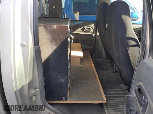 ✅ 2006 Chevrolet Colorado 1LT • VIN: 1GCDT136768173832 • Лот: 68702834. Опубликован ранее на Copart с пробегом 138 204 миль. Бесплатный доступ к архиву аукционных продаж из США и подробный отчёт об истории автомобиля на DreamBid. Изображение 11.