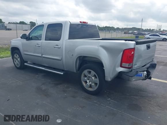 ✅ 2011 GMC Sierra 1500 SLE • VIN: 3GTP1VE04BG194614 • Лот: 43667190. Опубликован ранее на IAAI с пробегом 112 131 миль. Бесплатный доступ к архиву аукционных продаж из США и подробный отчёт об истории автомобиля на DreamBid. Изображение 3.