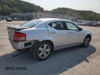✅ 2008 Dodge Avenger SXT • VIN: 1B3LC56R18N696195 • Lot: 70243474. Wystawiony na Copart z przebiegiem 171 589 mil. Bezpłatny archiwum sprzedaży aukcyjnych z USA i szczegółowy raport historii pojazdu na DreamBid. Zdjęcie 3.