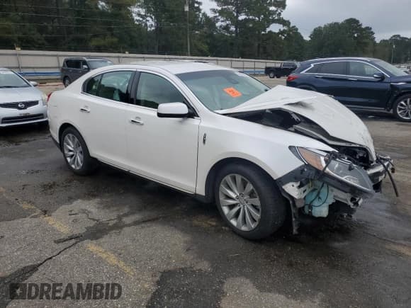✅ 2015 Lincoln MKS • VIN: 1LNHL9DKXFG601566 • Lot: 85478365. Wystawiony na Copart z przebiegiem Nie podano. Bezpłatny archiwum sprzedaży aukcyjnych z USA i szczegółowy raport historii pojazdu na DreamBid. Zdjęcie 4.