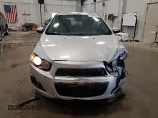 2012 Chevrolet Sonic LT с VIN 1G1JC6SH3C4108040, выставлен на аукционе Copart как лот 74981914 с пробегом 101 066 миль миль и Чистый • Clean title. История ставок и продаж доступна на DreamBid. Изображение 5.