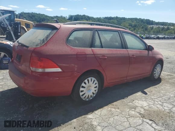 ✅ 2009 Volkswagen Jetta • VIN: 3VWKZ71KX9M274627 • Lot: 71324695. Listed on Copart with 115,154 mi. Free auction sales archive from the USA and detailed vehicle history report at DreamBid. Image 3.
