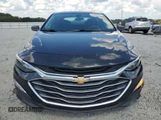 2021 Chevrolet Malibu LS z VIN 1G1ZB5ST4MF014324, wystawiony jako Copart lot #81398665 z przebiegiem 218 289 mil mil oraz Szkoda całkowita • Salvage title. Historia ofert i sprzedaży dostępna na DreamBid. Obrazek 5.