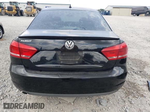 ✅ 2012 Volkswagen Passat S • VIN: 1VWAH7A31CC047374 • Lot: 59812795. Listed on Copart with 255,099 mi. Free auction sales archive from the USA and detailed vehicle history report at DreamBid. Image 6.