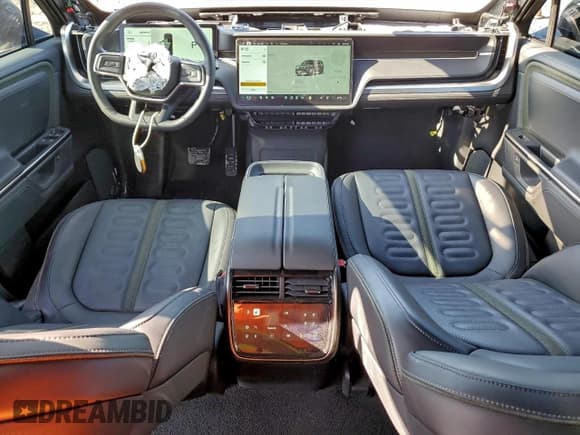 ✅ 2025 Rivian R1S Adventure • VIN: 7PDSGBBA2SN048006 • Lot: 96099815. Wystawiony na Copart z przebiegiem 15 768 mil. Bezpłatny archiwum sprzedaży aukcyjnych z USA i szczegółowy raport historii pojazdu na DreamBid. Zdjęcie 8.