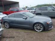 ✅ 2013 Audi A5 Premium Plus • VIN: WAULFAFR3DA001048 • Lot: 43053968. Wystawiony na IAAI z przebiegiem 157 669 mil. Bezpłatny archiwum sprzedaży aukcyjnych z USA i szczegółowy raport historii pojazdu na DreamBid. Zdjęcie 13.