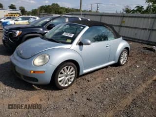 ✅ 2009 Volkswagen Beetle S • VIN: 3VWRF31Y79M403881 • Лот: 83862695. Опубликован ранее на Copart с пробегом 57 834 миль. Бесплатный доступ к архиву аукционных продаж из США и подробный отчёт об истории автомобиля на DreamBid. Изображение 1.