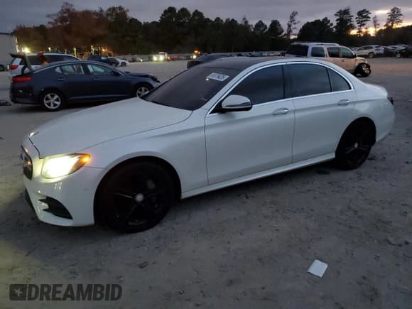 ✅ 2017 Mercedes-Benz E 300 Luxury • VIN: WDDZF4KB6HA152887 • Лот: 91079425. Опубликован ранее на Copart с пробегом Не указан. Бесплатный доступ к архиву аукционных продаж из США и подробный отчёт об истории автомобиля на DreamBid. Изображение 1.