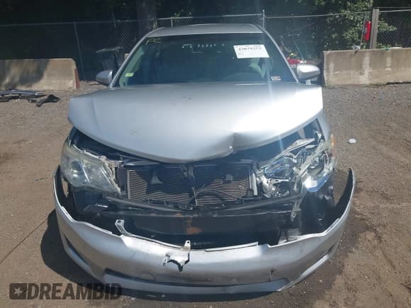 ✅ 2013 Toyota Camry LE • VIN: 4T4BF1FK1DR305982 • Lot: 43079253. Listed on IAAI with 92,098 mi. Free auction sales archive from the USA and detailed vehicle history report at DreamBid. Image 10.