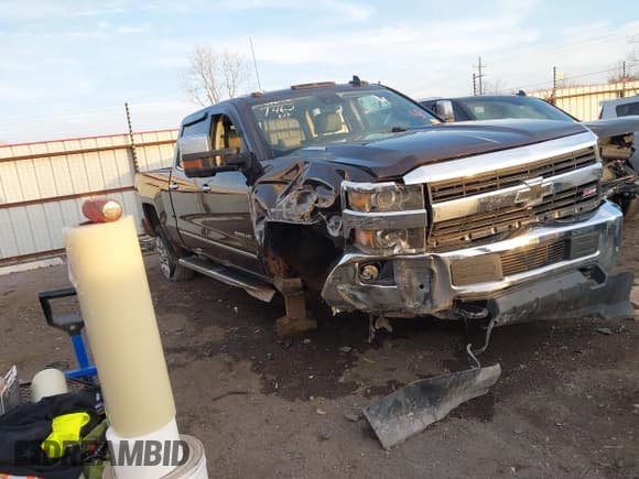 ✅ 2016 Chevrolet Silverado 2500HD LTZ • VIN: 1GC1KWE84GF127700 • Lot: 41120551. Listed on IAAI with 153,077 mi. Free auction sales archive from the USA and detailed vehicle history report at DreamBid. Image 1.