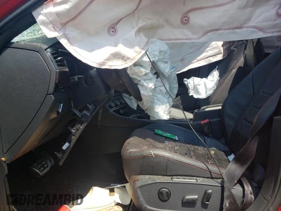 ✅ 2024 Volkswagen Jetta Autobahn • VIN: 3VW2T7BU5RM005050 • Lot: 63673775. Wystawiony na Copart z przebiegiem Nie podano. Bezpłatny archiwum sprzedaży aukcyjnych z USA i szczegółowy raport historii pojazdu na DreamBid. Zdjęcie 7.