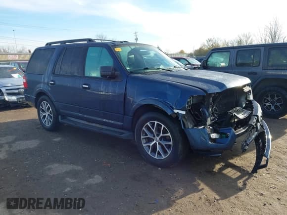 ✅ 2015 Ford Expedition XLT • VIN: 1FMJU1JT9FEF49565 • Lot: 43711424. Listed on IAAI with 122,831 mi. Free auction sales archive from the USA and detailed vehicle history report at DreamBid. Image 1.
