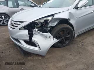 ✅ 2011 Hyundai Sonata Limited • VIN: 5NPEC4AC4BH235603 • Лот: 43550111. Опубликован ранее на IAAI с пробегом 198 119 миль. Бесплатный доступ к архиву аукционных продаж из США и подробный отчёт об истории автомобиля на DreamBid. Изображение 6.