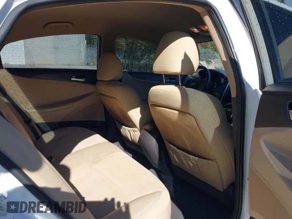 ✅ 2011 Hyundai Sonata GLS • VIN: 5NPEB4AC7BH035740 • Лот: 43624269. Опубликован ранее на IAAI с пробегом 196 160 миль. Бесплатный доступ к архиву аукционных продаж из США и подробный отчёт об истории автомобиля на DreamBid. Изображение 8.