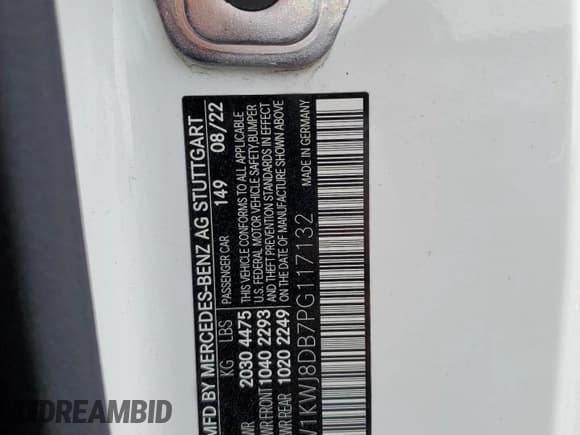 ✅ 2023 Mercedes-Benz C 300 • VIN: W1KWJ8DB7PG117132 • Lot: 71801424. Wystawiony na Copart z przebiegiem 8 867 mil. Bezpłatny archiwum sprzedaży aukcyjnych z USA i szczegółowy raport historii pojazdu na DreamBid. Zdjęcie 13.