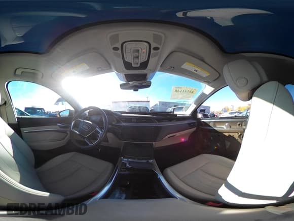 ✅ 2019 Audi e-tron Premium Plus • VIN: WA1LAAGE8KB010374 • Lot: 43541148. Listed on IAAI with 43,510 mi. Free auction sales archive from the USA and detailed vehicle history report at DreamBid. Image 20.