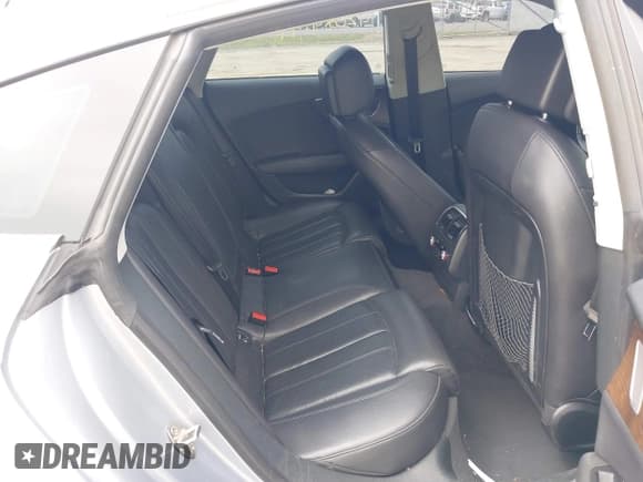 ✅ 2016 Audi A7 Prestige • VIN: WAU2GAFC6GN007637 • Lot: 42084141. Wystawiony na IAAI z przebiegiem 131 213 mil. Bezpłatny archiwum sprzedaży aukcyjnych z USA i szczegółowy raport historii pojazdu na DreamBid. Zdjęcie 8.