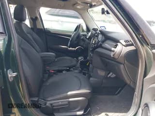 ✅ 2016 MINI Hardtop 4 Door • VIN: WMWXU1C58G2D09133 • Lot: 43155355. Wystawiony na IAAI z przebiegiem 39 005 mil. Bezpłatny archiwum sprzedaży aukcyjnych z USA i szczegółowy raport historii pojazdu na DreamBid. Zdjęcie 5.