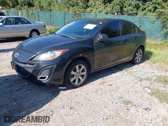 ✅ 2011 Mazda 3 i Touring • VIN: JM1BL1VG0B1399534 • Lot: 43182222. Wystawiony na IAAI z przebiegiem 222 581 mil. Bezpłatny archiwum sprzedaży aukcyjnych z USA i szczegółowy raport historii pojazdu na DreamBid. Zdjęcie 2.