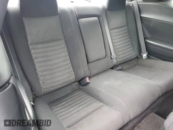 2013 Dodge Challenger R/T Plus z VIN 2C3CDYBT9DH629107, wystawiony jako Copart lot #62844584 z przebiegiem 121 108 mil mil oraz Szkoda całkowita • Salvage title. Historia ofert i sprzedaży dostępna na DreamBid. Obrazek 10.