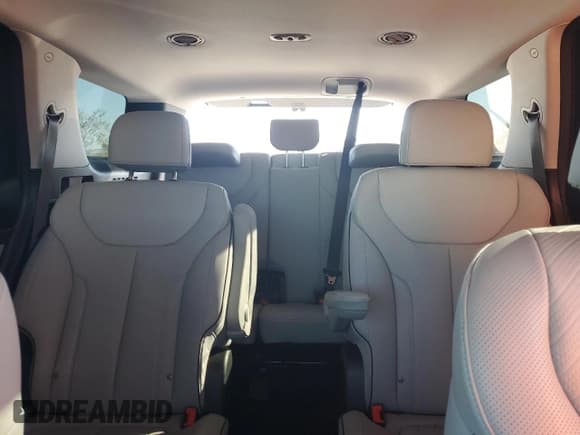 ✅ 2024 Hyundai Palisade SEL • VIN: KM8R24GE5RU737819 • Лот: 75026604. Опубликован ранее на Copart с пробегом 6 261 миль. Бесплатный доступ к архиву аукционных продаж из США и подробный отчёт об истории автомобиля на DreamBid. Изображение 10.