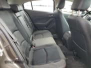 ✅ 2016 Mazda 3 S Touring • VIN: JM1BM1M31G1298618 • Lot: 80306375. Wystawiony na Copart z przebiegiem 162 645 mil. Bezpłatny archiwum sprzedaży aukcyjnych z USA i szczegółowy raport historii pojazdu na DreamBid. Zdjęcie 10.