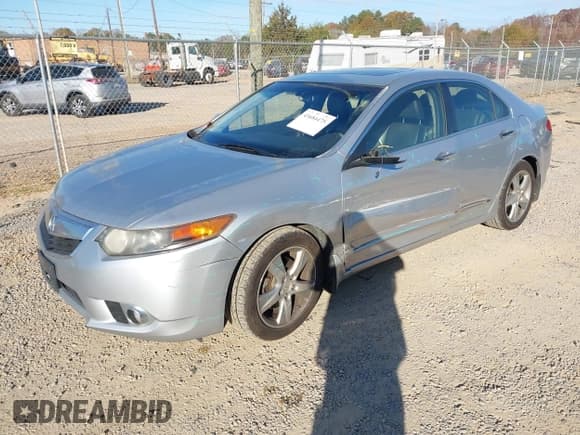 ✅ 2014 Acura TSX • VIN: JH4CU2F47EC000248 • Lot: 43684475. Listed on IAAI with 190,967 mi. Free auction sales archive from the USA and detailed vehicle history report at DreamBid. Image 2.