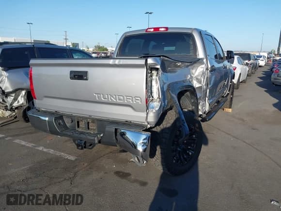 ✅ 2015 Toyota Tundra SR5 • VIN: 5TFEY5F19FX192112 • Lot: 42640654. Wystawiony na IAAI z przebiegiem Nie podano. Bezpłatny archiwum sprzedaży aukcyjnych z USA i szczegółowy raport historii pojazdu na DreamBid. Zdjęcie 4.