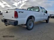 ✅ 2004 Ford F-250 XL • VIN: 1FTNX21P34EB23339 • Lot: 92310025. Listed on Copart with 240,090 mi. Free auction sales archive from the USA and detailed vehicle history report at DreamBid. Image 3.