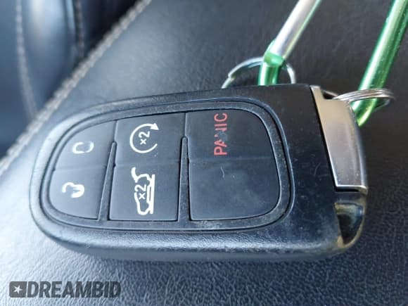 ✅ 2016 Jeep Cherokee Limited • VIN: 1C4PJMDB3GW296783 • Lot: 43184536. Wystawiony na IAAI z przebiegiem 75 342 mil. Bezpłatny archiwum sprzedaży aukcyjnych z USA i szczegółowy raport historii pojazdu na DreamBid. Zdjęcie 11.