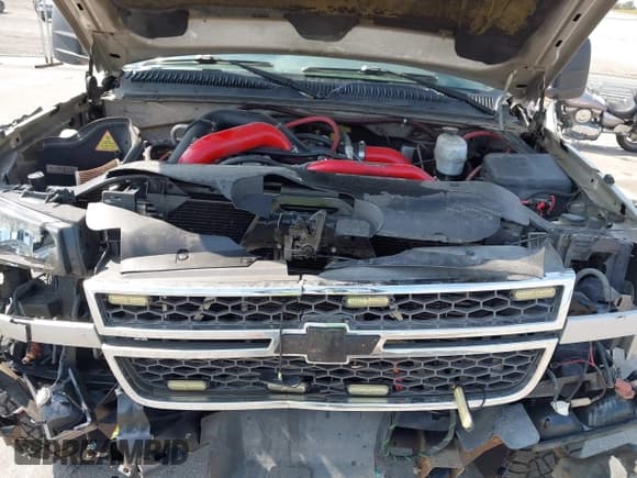 ✅ 2005 Chevrolet Silverado 2500HD Work Truck • VIN: 1GCHK23235F803038 • Lot: 43192366. Wystawiony na IAAI z przebiegiem 266 626 mil. Bezpłatny archiwum sprzedaży aukcyjnych z USA i szczegółowy raport historii pojazdu na DreamBid. Zdjęcie 10.