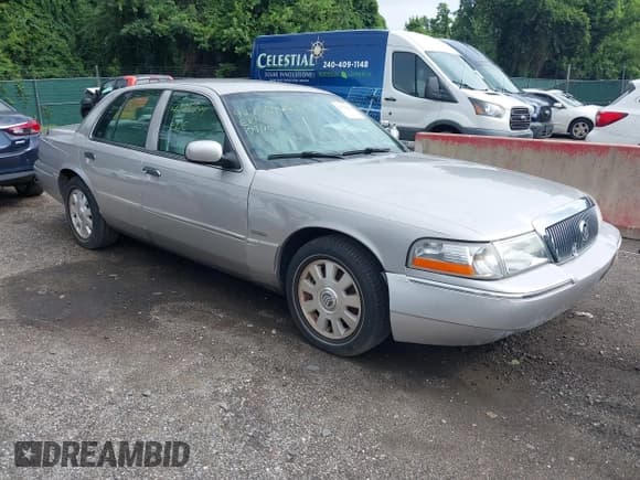 ✅ 2005 Mercury Grand Marquis LS Premium • VIN: 2MEHM75W95X657450 • Lot: 42730949. Listed on IAAI with 191,088 mi. Free auction sales archive from the USA and detailed vehicle history report at DreamBid. Image 1.