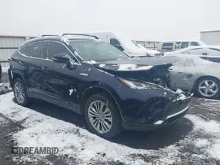 ✅ 2021 Toyota Venza LE • VIN: JTEAAAAH2MJ071353 • Lot: 43822363. Wystawiony na IAAI z przebiegiem 59 706 mil. Bezpłatny archiwum sprzedaży aukcyjnych z USA i szczegółowy raport historii pojazdu na DreamBid. Zdjęcie 1.