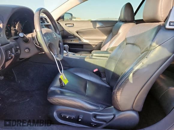 ✅ 2010 Lexus IS 250 C • VIN: JTHFF2C21A2513392 • Lot: 85688845. Listed on Copart with 115,459 mi. Free auction sales archive from the USA and detailed vehicle history report at DreamBid. Image 7.