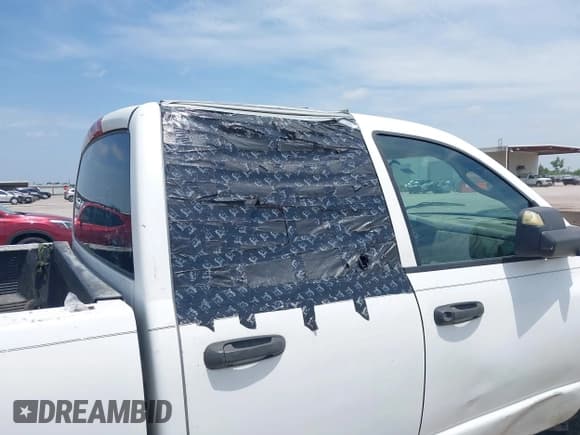 ✅ 2005 Dodge 2500 SLT • VIN: 3D7KR28C75G710174 • Lot: 42421193. Wystawiony na IAAI z przebiegiem 278 450 mil. Bezpłatny archiwum sprzedaży aukcyjnych z USA i szczegółowy raport historii pojazdu na DreamBid. Zdjęcie 6.