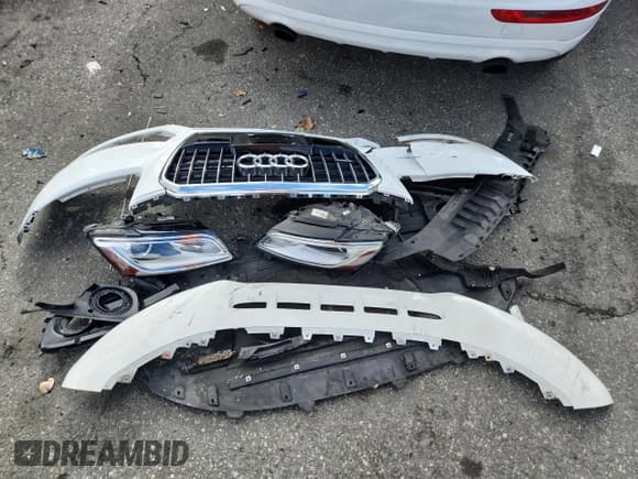 ✅ 2014 Audi Q5 Premium • VIN: WA1CFAFP5EA046618 • Lot: 82592515. Listed on Copart with 136,732 mi. Free auction sales archive from the USA and detailed vehicle history report at DreamBid. Image 13.