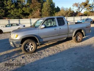 ✅ 2001 Toyota Tundra SR5 • VIN: 5TBBT44151S197765 • Lot: 87004715. Wystawiony na Copart z przebiegiem 266 710 mil. Bezpłatny archiwum sprzedaży aukcyjnych z USA i szczegółowy raport historii pojazdu na DreamBid. Zdjęcie 1.
