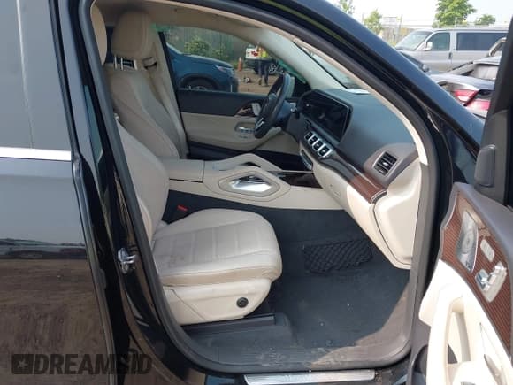 ✅ 2020 Mercedes-Benz GLE 350 • VIN: 4JGFB4KB7LA027894 • Lot: 42465226. Wystawiony na IAAI z przebiegiem 51 317 mil. Bezpłatny archiwum sprzedaży aukcyjnych z USA i szczegółowy raport historii pojazdu na DreamBid. Zdjęcie 5.