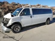 ✅ 2018 Chevrolet Express Passenger LT • VIN: 1GAZGPFGXJ1332144 • Lot: 87666475. Wystawiony na Copart z przebiegiem 141 953 mil. Bezpłatny archiwum sprzedaży aukcyjnych z USA i szczegółowy raport historii pojazdu na DreamBid. Zdjęcie 1.