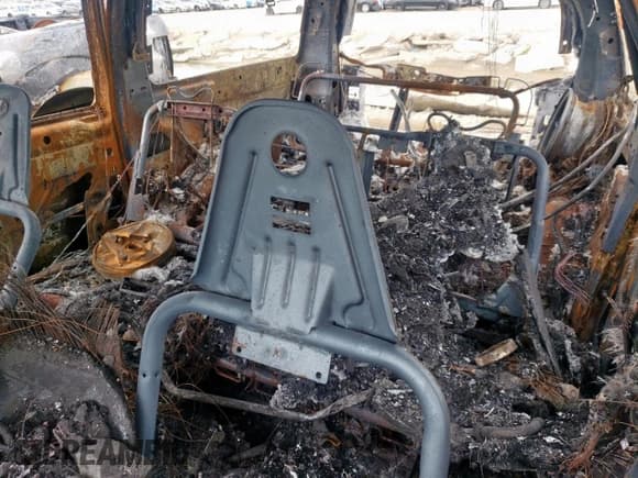 ✅ 2002 Ford Excursion Limited • VIN: 1FMSU43F12EB16488 • Лот: 63089295. Опубликован ранее на Copart с пробегом Не указан. Бесплатный доступ к архиву аукционных продаж из США и подробный отчёт об истории автомобиля на DreamBid. Изображение 10.