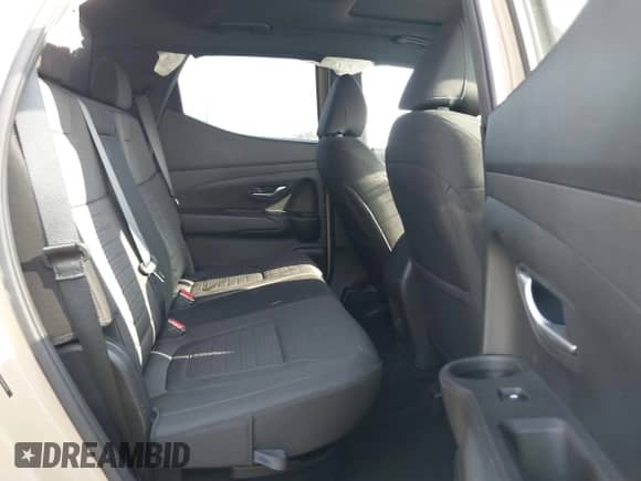 ✅ 2023 Hyundai Santa Cruz SEL • VIN: 5NTJC4AE8PH069157 • Лот: 40991087. Размещён на IAAI с пробегом 7 421 миль миль. Получите бесплатный доступ к архиву аукционных продаж из США и посмотрите подробный отчёт об истории автомобиля на DreamBid. Изображение 8.