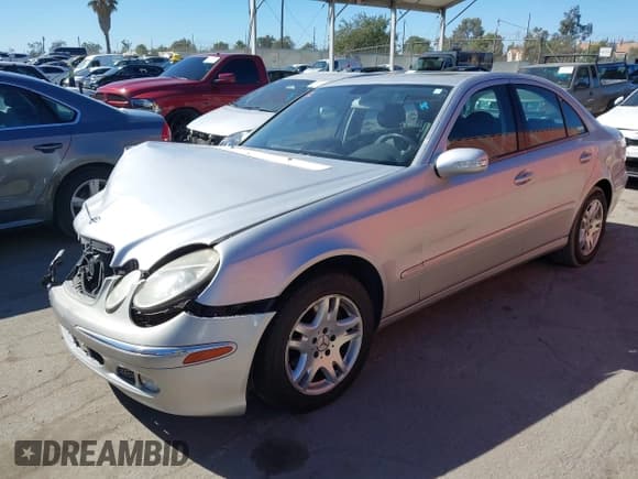✅ 2003 Mercedes-Benz E 320 • VIN: WDBUF65J03A155407 • Лот: 43176363. Опубликован ранее на IAAI с пробегом 182 191 миль. Бесплатный доступ к архиву аукционных продаж из США и подробный отчёт об истории автомобиля на DreamBid. Изображение 17.
