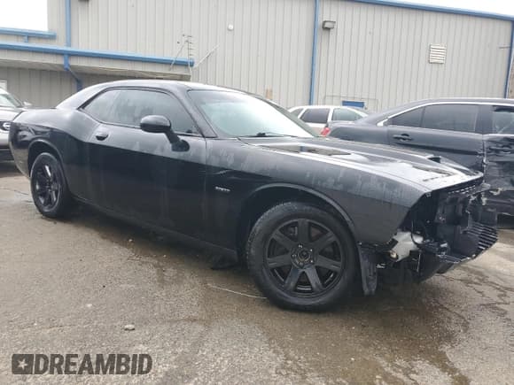 ✅ 2017 Dodge Challenger R/T • VIN: 2C3CDZBT2HH561213 • Lot: 51411724. Wystawiony na Copart z przebiegiem 62 882 mil. Bezpłatny archiwum sprzedaży aukcyjnych z USA i szczegółowy raport historii pojazdu na DreamBid. Zdjęcie 4.