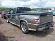 ✅ 2005 Chevrolet Silverado 1500 LS • VIN: 1GCEC19T95Z318749 • Lot: 42438829. Wystawiony na IAAI z przebiegiem 214 444 mil mil. Skorzystaj z bezpłatnego archiwum sprzedaży aukcyjnych z USA i zobacz szczegółowy raport historii pojazdu na DreamBid. Zdjęcie 6.
