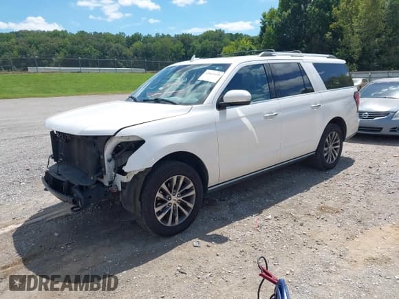 ✅ 2018 Ford Expedition Max Limited • VIN: 1FMJK2AT4JEA00733 • Lot: 43069539. Wystawiony na IAAI z przebiegiem 177 523 mil. Bezpłatny archiwum sprzedaży aukcyjnych z USA i szczegółowy raport historii pojazdu na DreamBid. Zdjęcie 17.