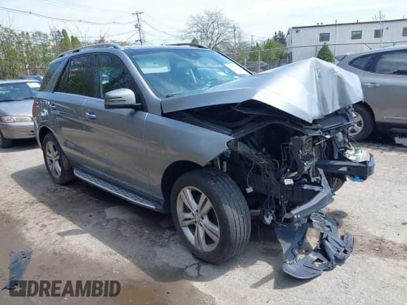 ✅ 2016 Mercedes-Benz GLE 350 • VIN: 4JGDA5HB4GA624871 • Lot: 42080510. Wystawiony na IAAI z przebiegiem 117 533 mil. Bezpłatny archiwum sprzedaży aukcyjnych z USA i szczegółowy raport historii pojazdu na DreamBid. Zdjęcie 1.