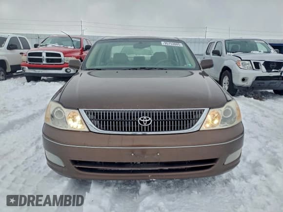 ✅ 2000 Toyota Avalon XL • VIN: 4T1BF28B2YU034420 • Lot: 95753085. Listed on Copart with 240,150 mi. Free auction sales archive from the USA and detailed vehicle history report at DreamBid. Image 5.