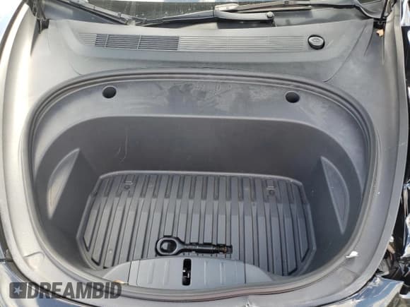 ✅ 2023 Tesla Model 3 Performance • VIN: 5YJ3E1EC2PF406218 • Lot: 51257664. Wystawiony na Copart z przebiegiem 19 410 mil. Bezpłatny archiwum sprzedaży aukcyjnych z USA i szczegółowy raport historii pojazdu na DreamBid. Zdjęcie 13.